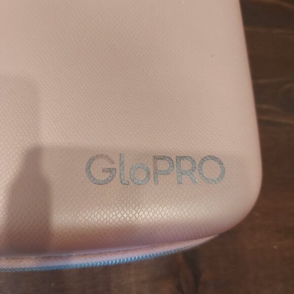 BeautyBio Glowpro Bundle + Case - Picture 6 of 9